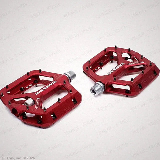 Race Face Aeffect Red Platform Pedals MTB Downhill Bike 9/16" Aluminum Alloy