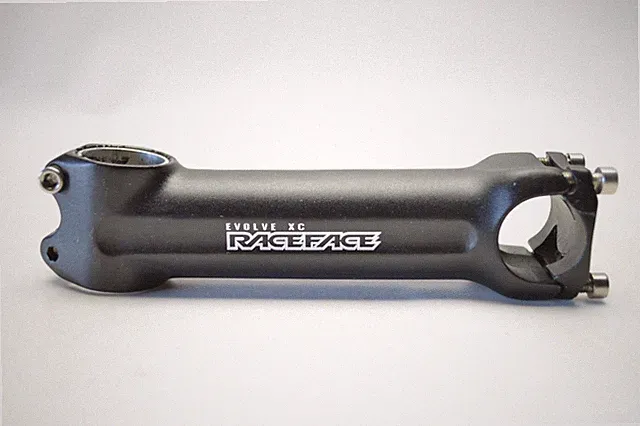 RACE FACE EVOLVE XC BICYCLE 1"- 1 1/8" THREADLESS 130 MM REACH STEM 25.4 MM CLP