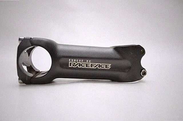 RACE FACE EVOLVE XC BICYCLE 1 1/8" THREADLESS 100 MM REACH STEM 31.8 MM CLAMP