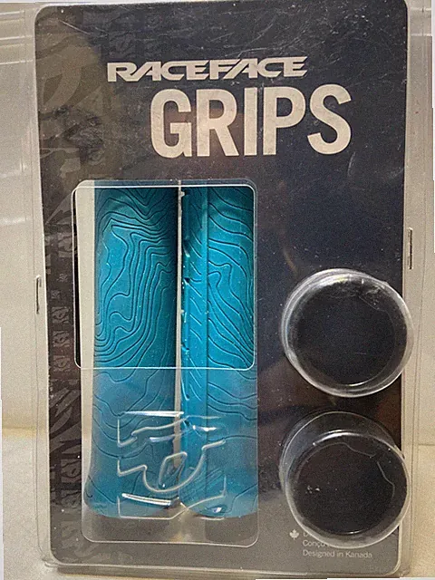 Race Face Half Nelson Lock-On Grips Turquoise AC990065
