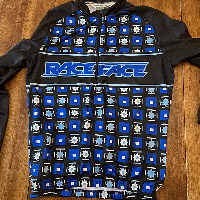 Race Face Men’s Medium Mountain Bike Racing Long Sleeve Logo/Sprocket Jersey