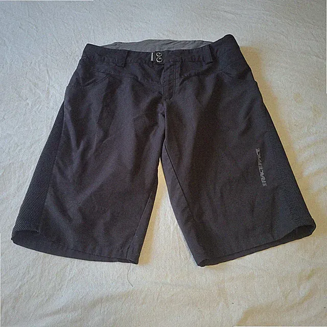 RACE FACE Mens Cycling MTB Black Shorts Size Large Outdoor Mountains Granola