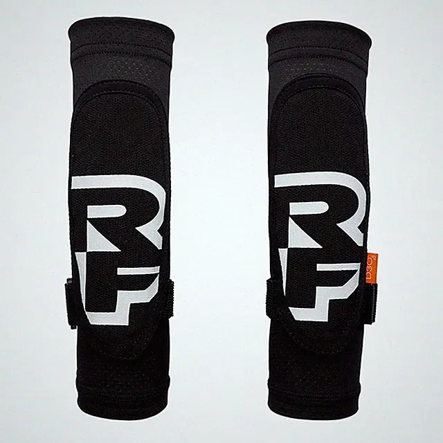 Race Face Sendy Elbow/Forearm Guard - Pair - Medium RFBASENDYSTE03
