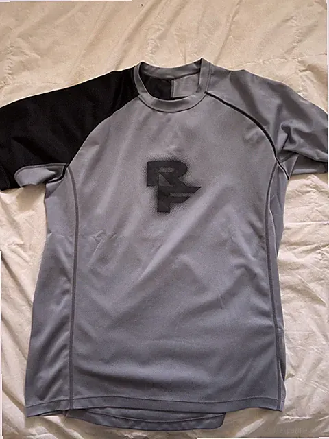 Race Face short sleeve Cycling Jersey Large