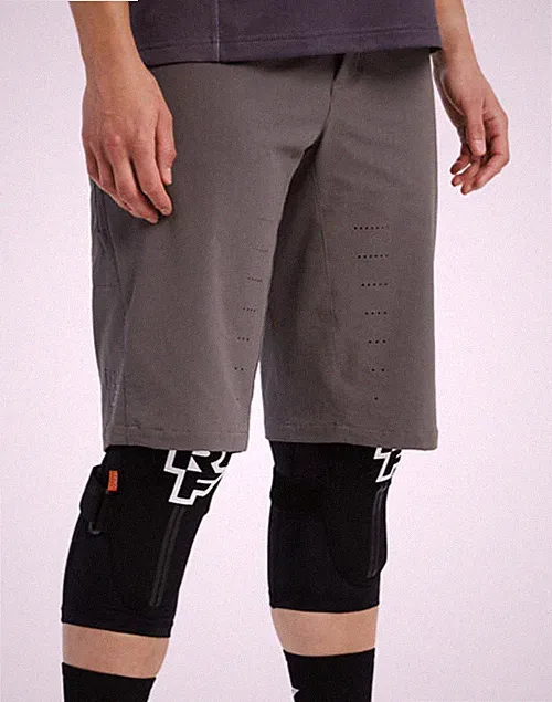 Race Face Women's Indy Cycling Shorts Charcoal Gray Medium