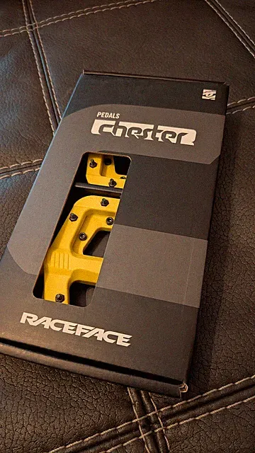 Raceface Chester Yellow Platform Bike Pedals MTB 9/16" New In Box