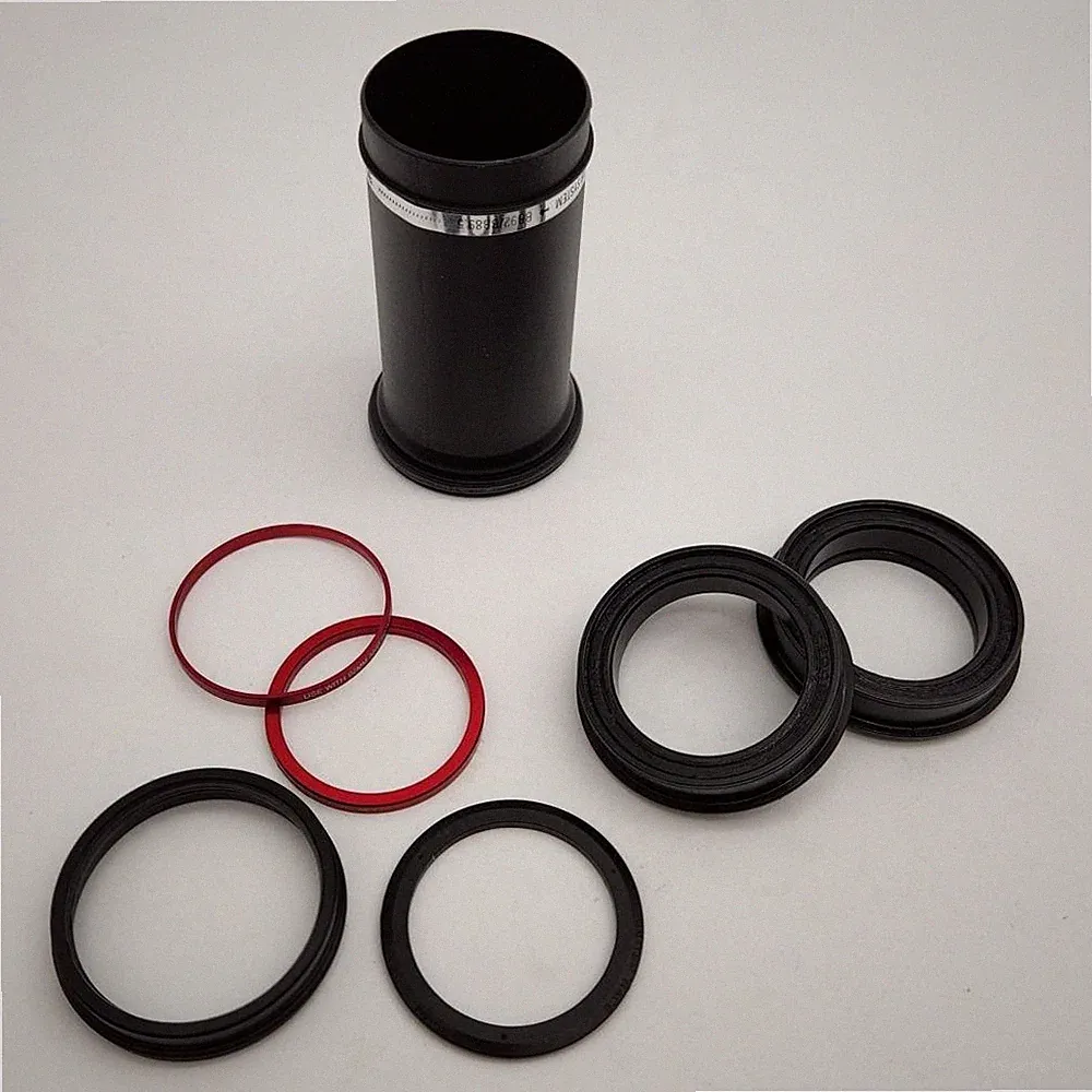 RaceFace Cinch BB92 Bicycle Bottom Bracket 92mm x 41mm, For 30mm Spindle, OPENED