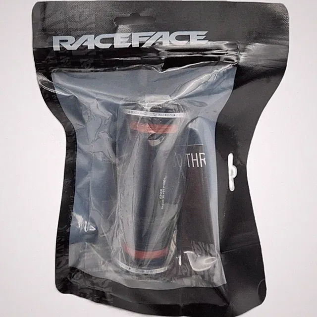 RaceFace Cinch BSA 100mm x 30mm Spindle Bicycle Bottom Bracket Alloy Cups